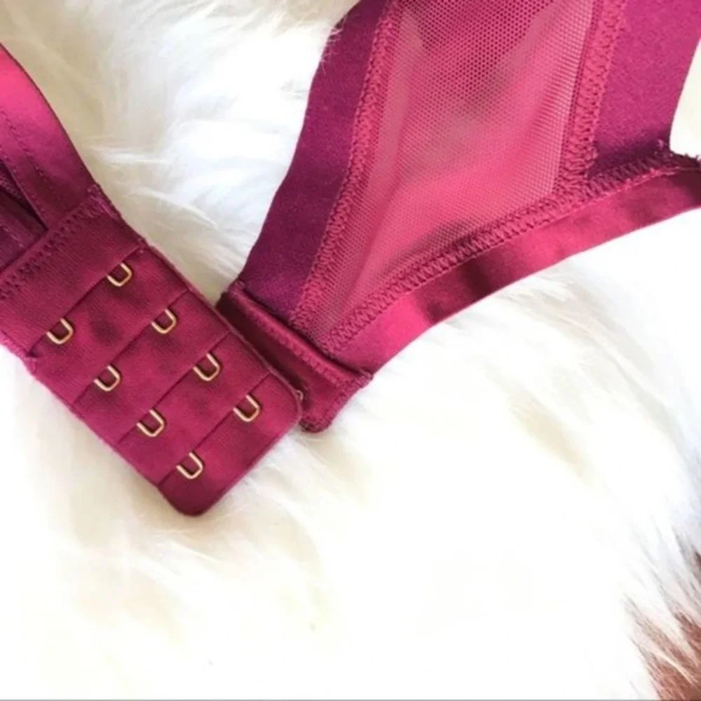 Victoria’s Secret very sexy push-up